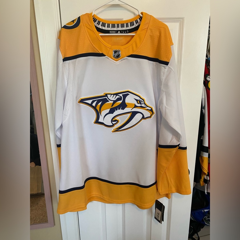 Nashville Predators White Jersey New With Tags